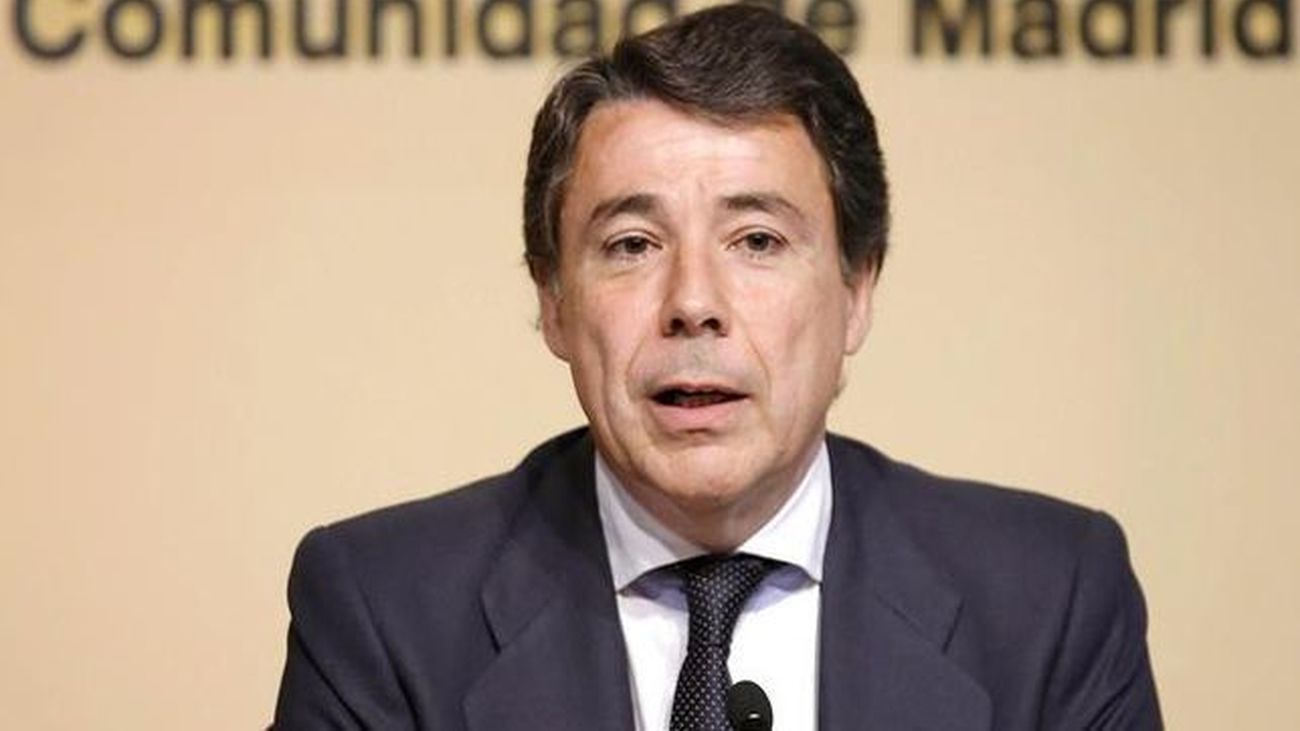 Día de la Mujer. González asegura que "una sociedad inteligente no puede desperdiciar el 50% del talento"