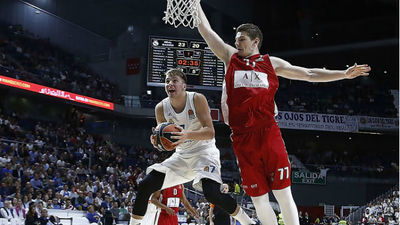 Doncic se exhibe ante el Milán