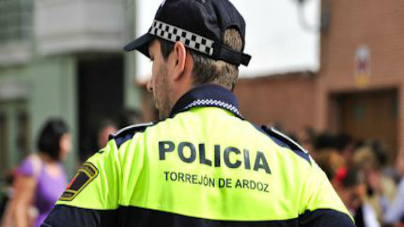 Enfrentamiento en la Comisión de Seguridad a cuenta de las dotaciones de la Policía Municipal