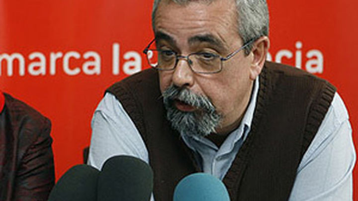 Entrevista a Ángel Pérez, portavoz de IU en el Ayuntamiento, señala el batacazo de su partido