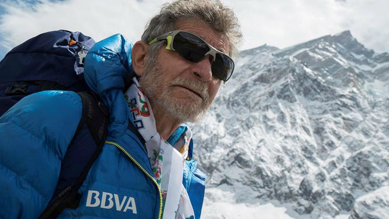 Entrevista al montañero Carlos Soria, que a sus 78 años busca su decimotercer ochomil en Nepal