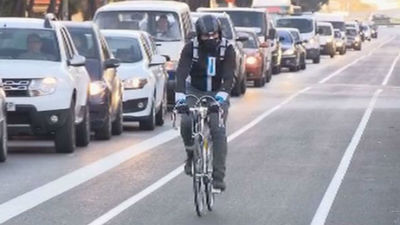 Entrevista Pablo Carrascón, portavoz de 'Madrid Ciclista', sobre el rediseño del carril bici de la calle de Toledo por peligros