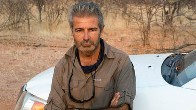 Entrevista a Eduardo Lostal, autor de 'Hijos de un país sin Dios'