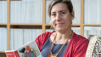 Entrevista a Lea Vélez, autora de 'Nuestra casa en el árbol'