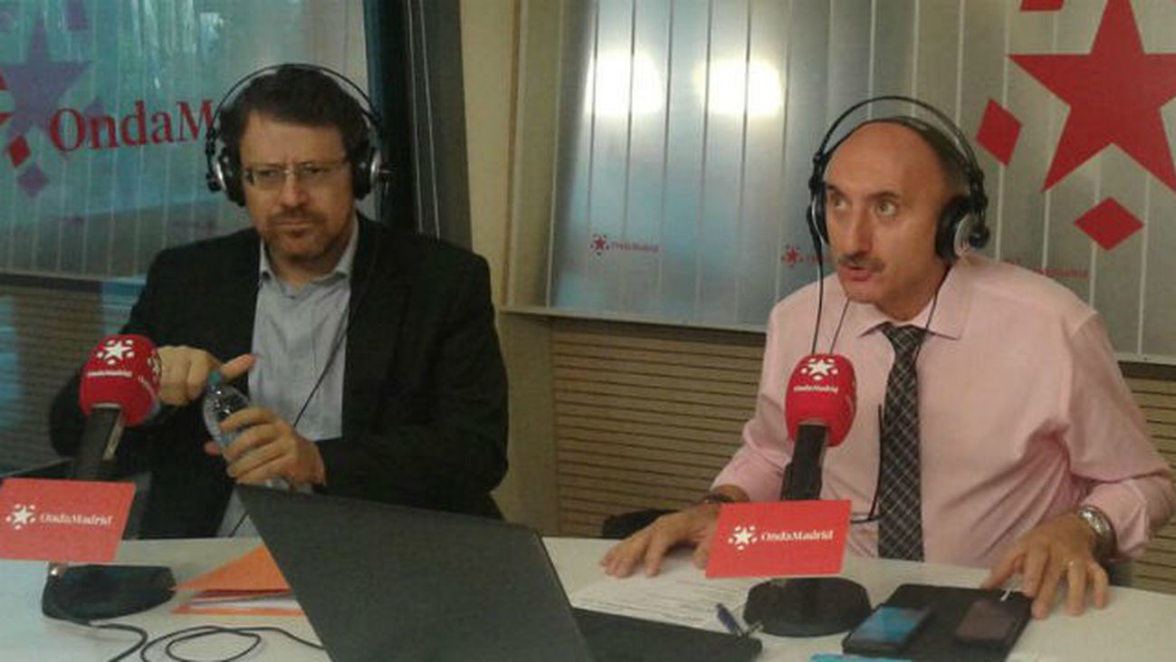 Entrevista a Manuel Mostaza, politólogo: "Vamos encaminados a la aplicación del artículo 155 en breve"