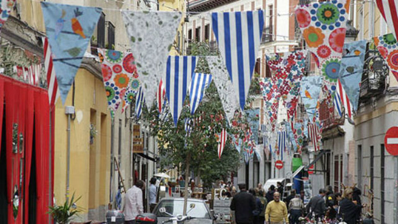 Entrevista a Marta Riopérez, directora de DecorAcción, el Barrio de las Letras saca los muebles a la calle