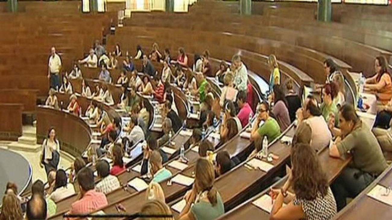 Estudio sobre la situación laboral de los Médicos en España: Aumenta el paro de larga duración entre los médicos