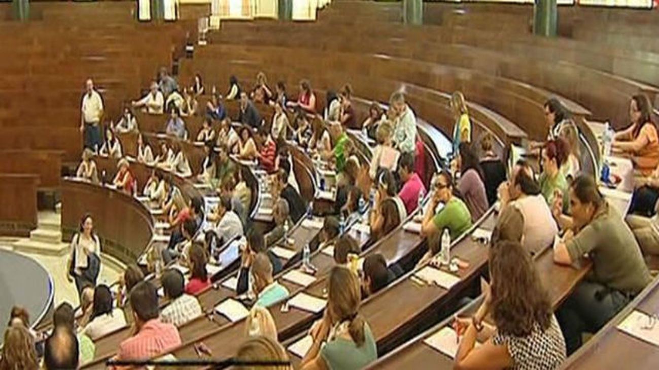 Estudio sobre la situación laboral de los Médicos en España: Aumenta el paro de larga duración entre los médicos