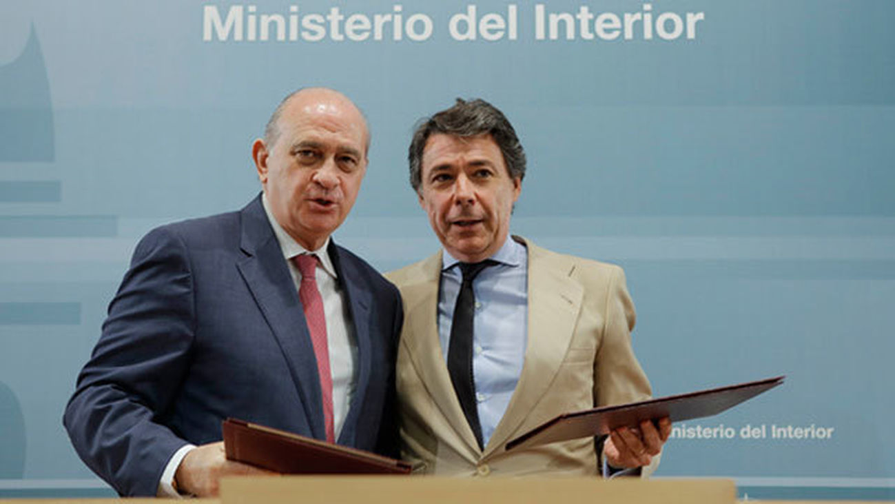 Fernández Díaz hace hincapié en que González fue objeto de una investigación "ilegal"