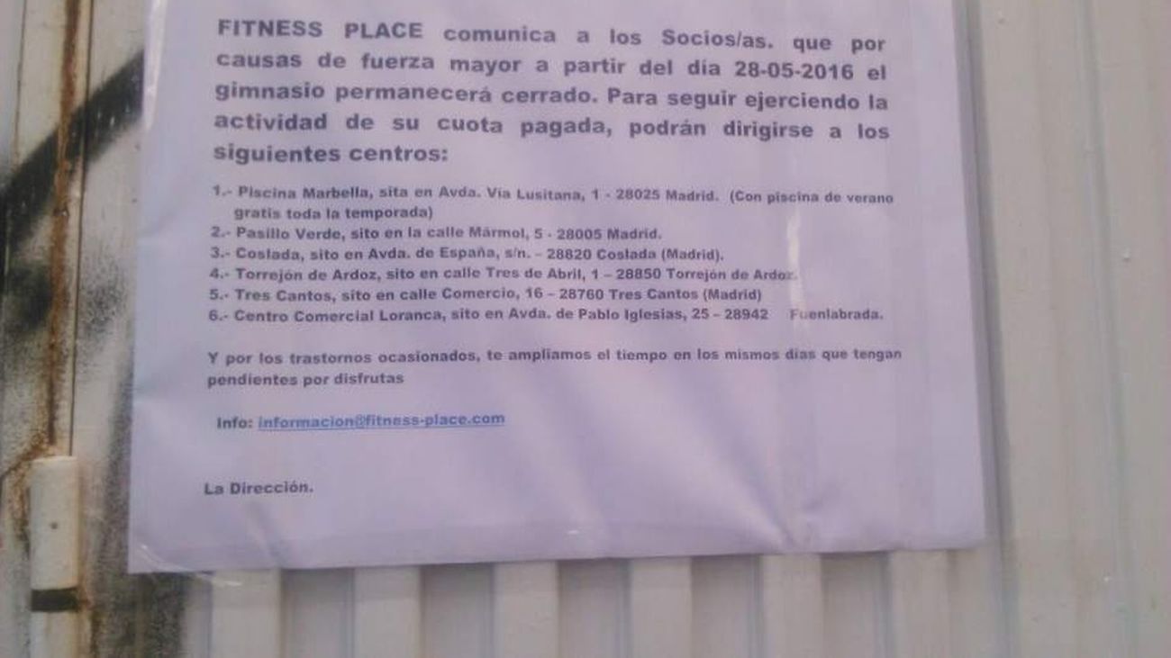 La cadena Fitness Place cierra un gimnasio sin previo aviso dejando tirados a sus clientes