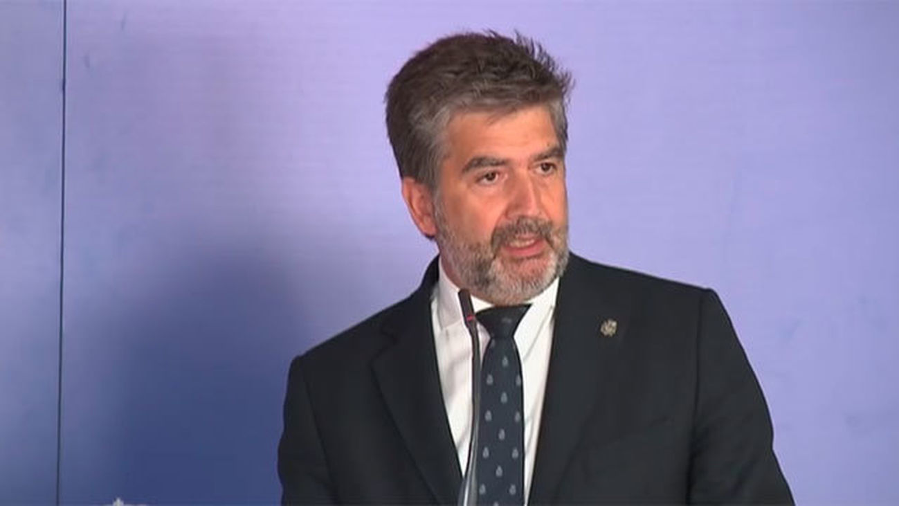 Ignacio Cosidó, director de la Policía: "Los internos del CIE Aluche han bajado por propia voluntad"