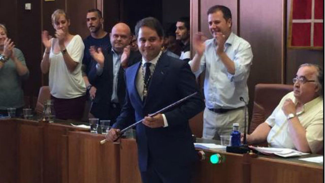 Ignacio Vázquez toma posesión como alcalde de Torrejón de Ardoz