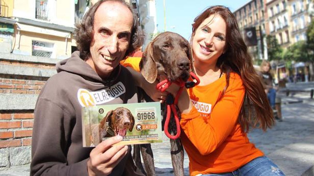 Macario, el perro que 'predice' el Gordo: el 91.968