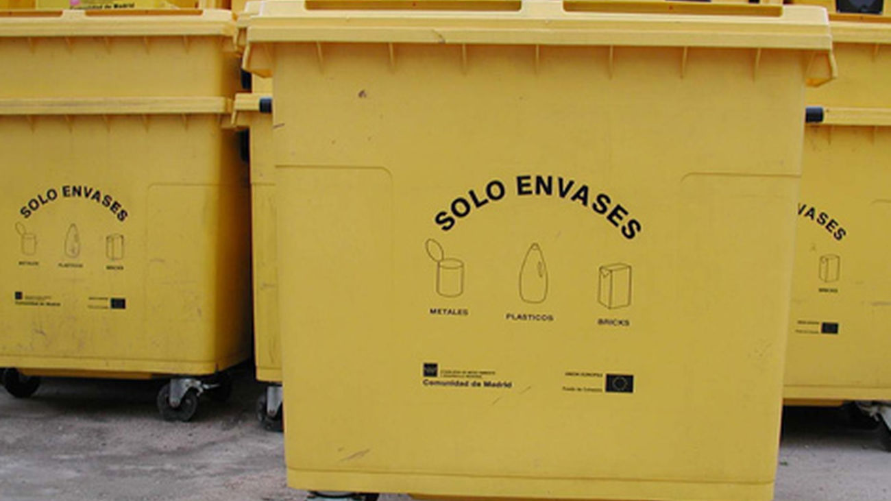 El año que viene Madrid tendrá un nuevo contedor. Será de color marrón y en él podremos depositar restos orgánicos