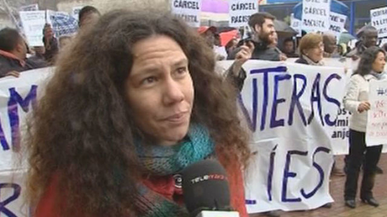 Manifestantes piden frente al CIE de Aluche el cierre del centro