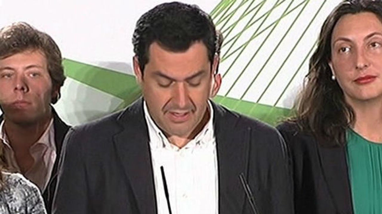 Juan Manuel Moreno, presidente del PP andaluz, señala que Pedro Sánchez genera confusión en España