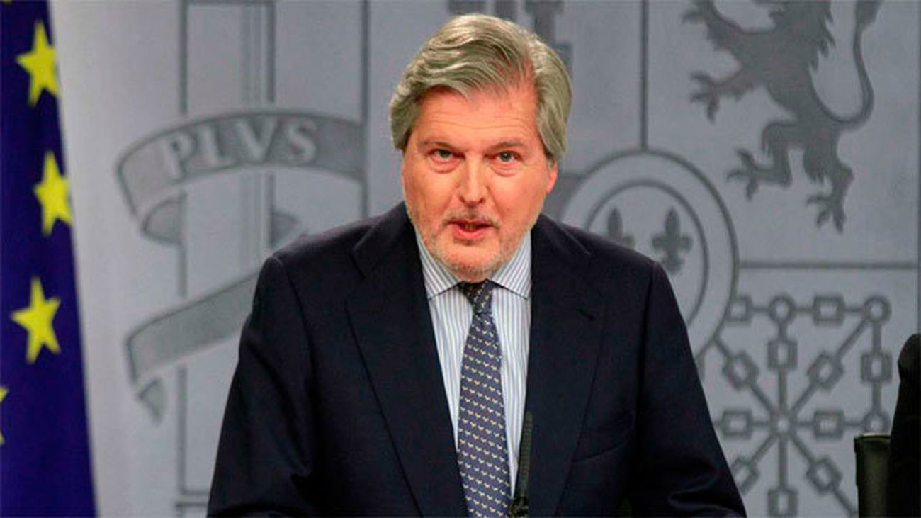 Méndez de Vigo expresa su "indignación" por el "atroz" atentado