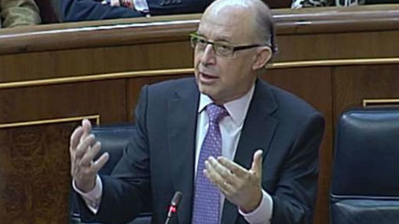 Montoro anima a la Agencia Tributaria a investigar sin preocuparse por a quién investiga