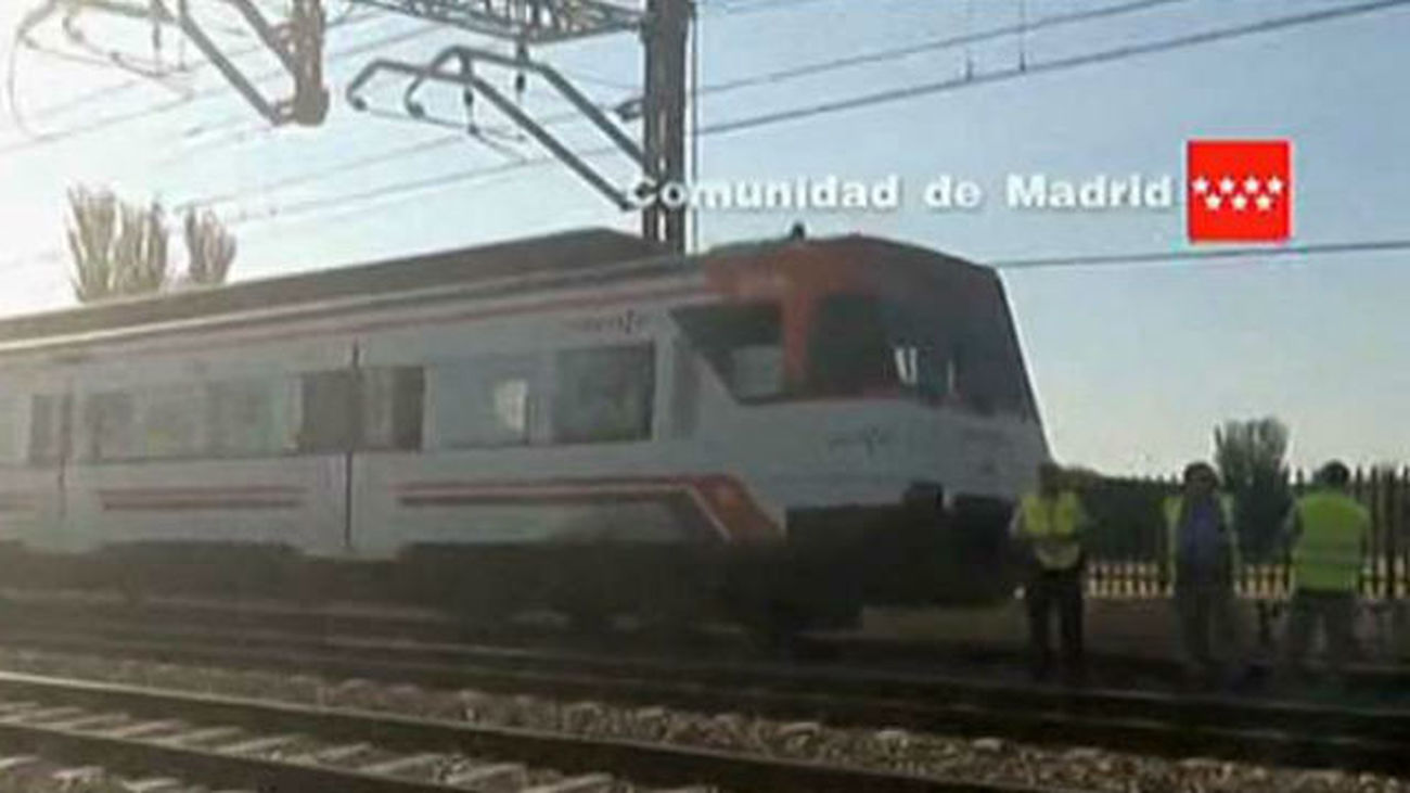 Muere un joven arrollado por un tren tras caerse desde una pasarela en Pozuelo