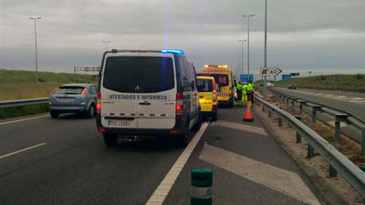 Muere un motorista atropellado por varios vehículos en Madrid