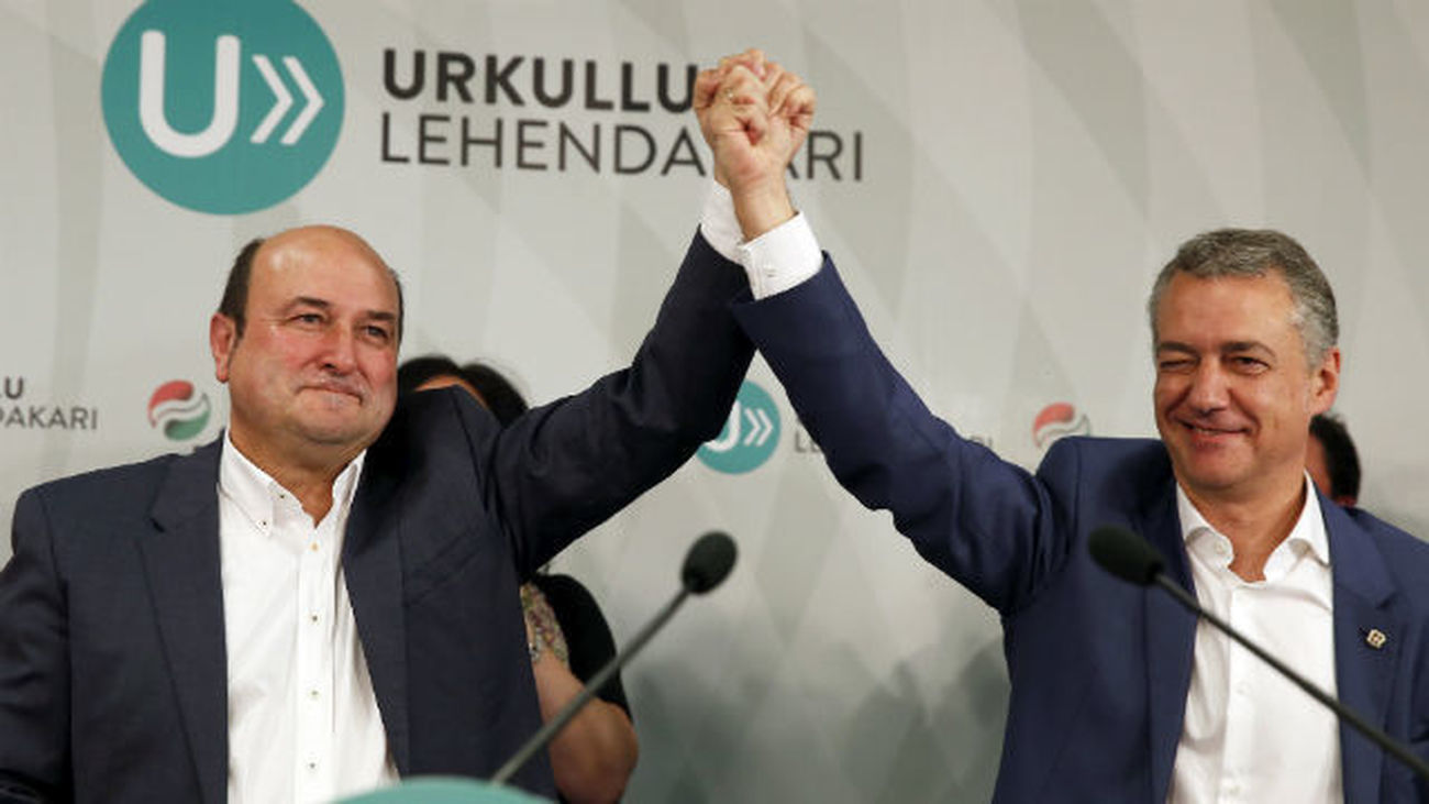 El PNV gana las elecciones con 29 escaños, pero tendrá que pactar
