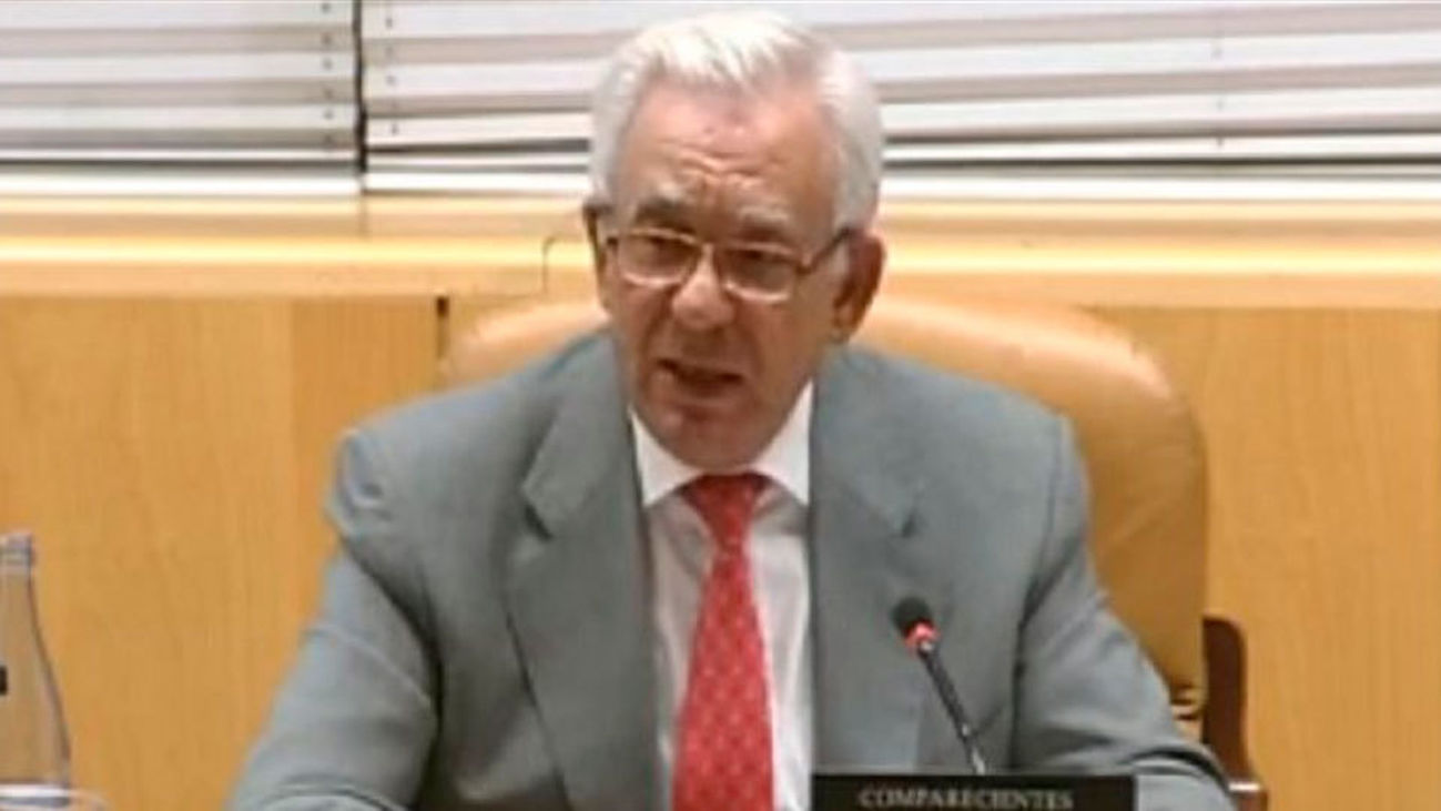 Podemos exige la dimisión o cese inmediato del consejero de Sanidad