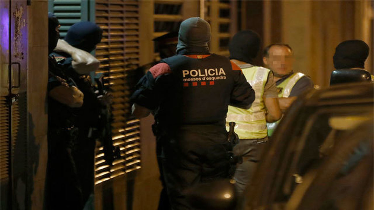 Polémica tras la actuación de los Mossos al margen de la Policía y Guardia Civil en la investigación de los atentados