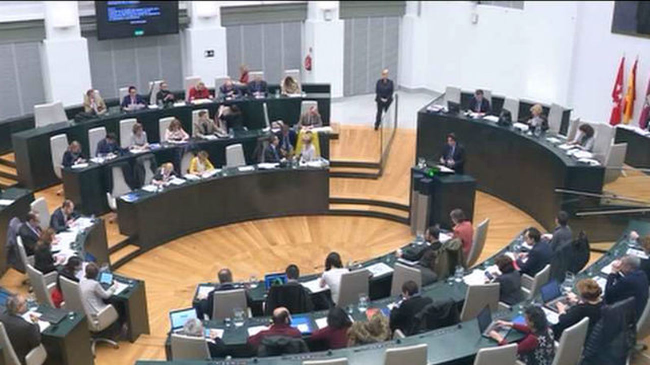 Primer pleno en el Ayuntamiento de Madrid sin Esperanza Aguirre