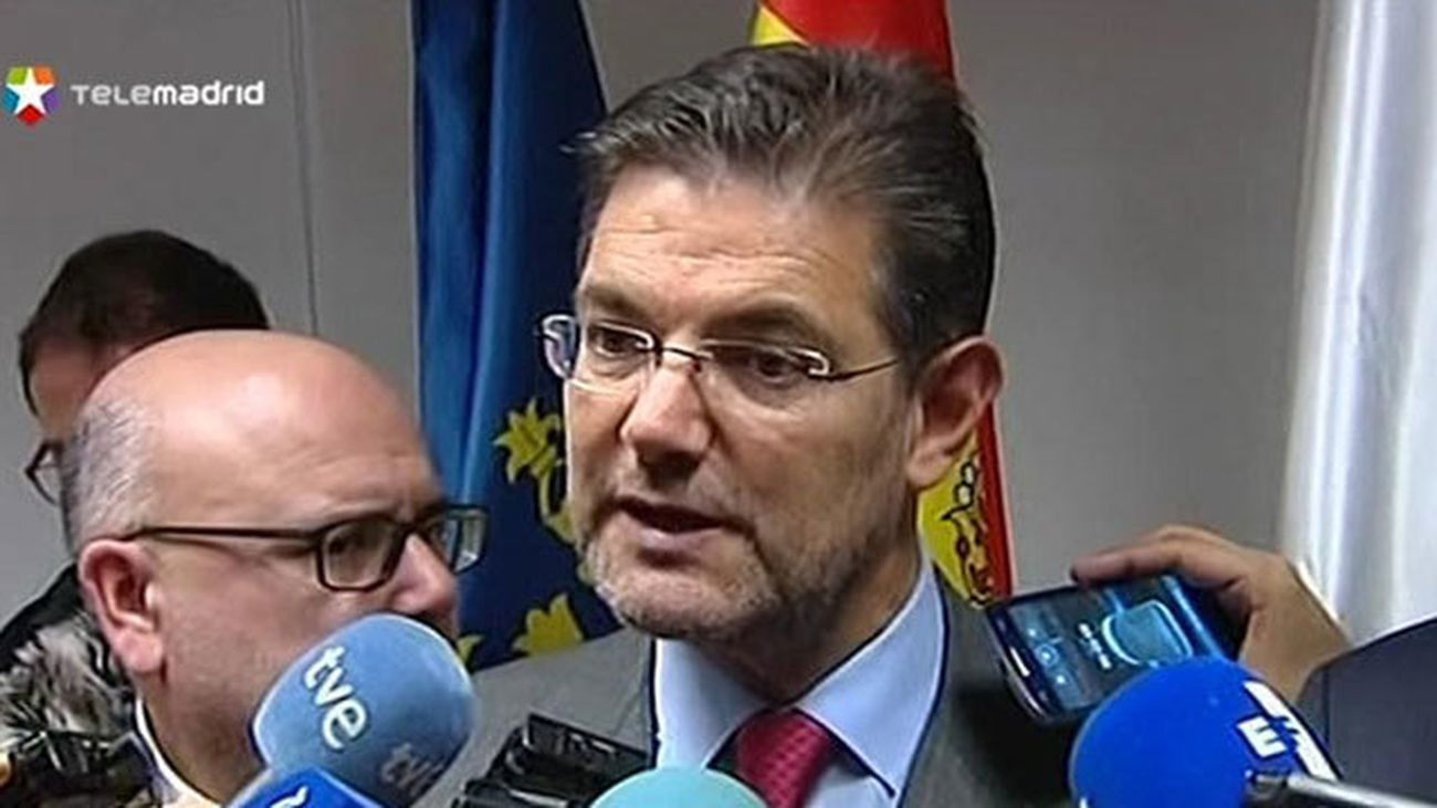 Rafael Catalá pide a los críticos que no confundan prisión permanente con cadena perpetua