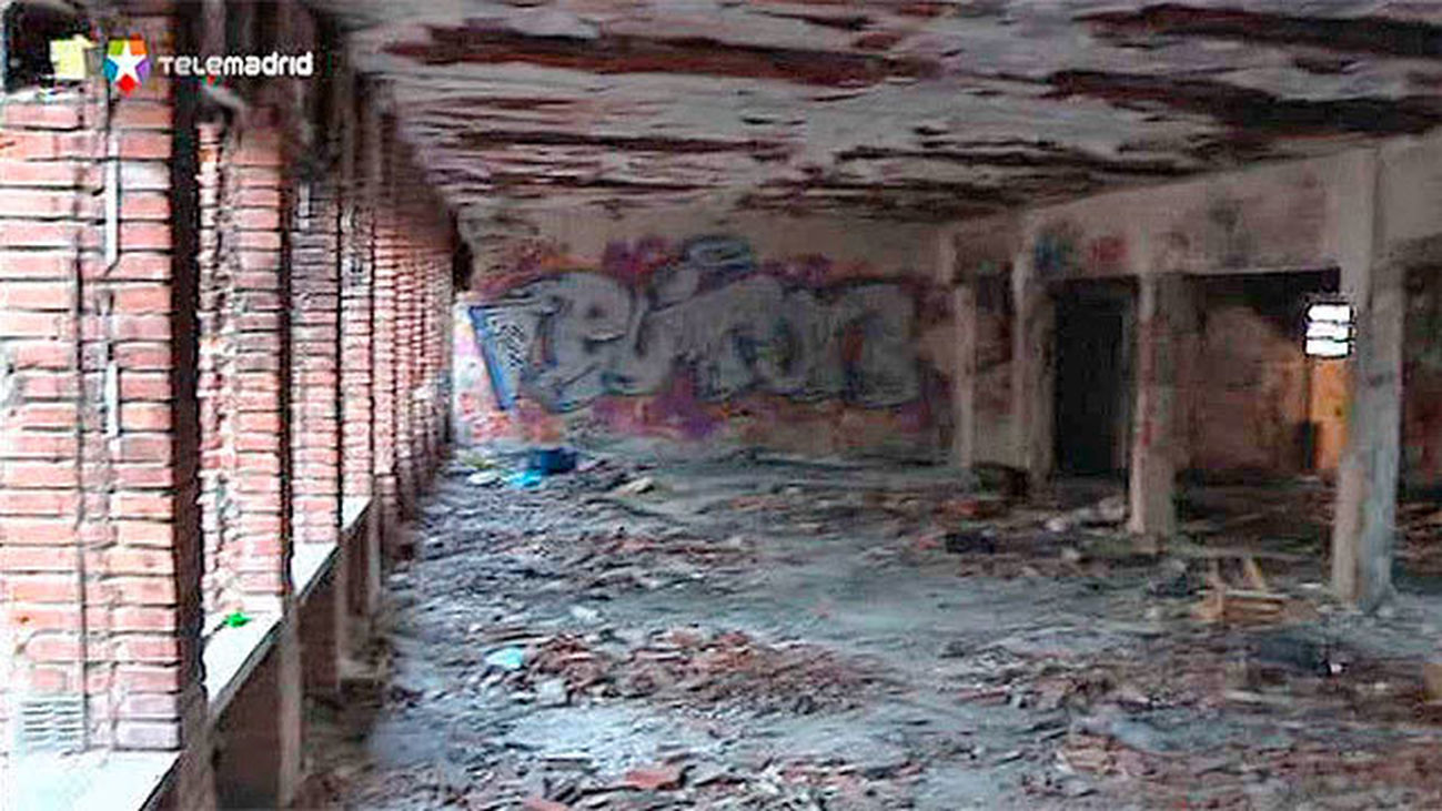 Ratas, suciedad y condiciones lamentables en un colegio abandonado de San Blas