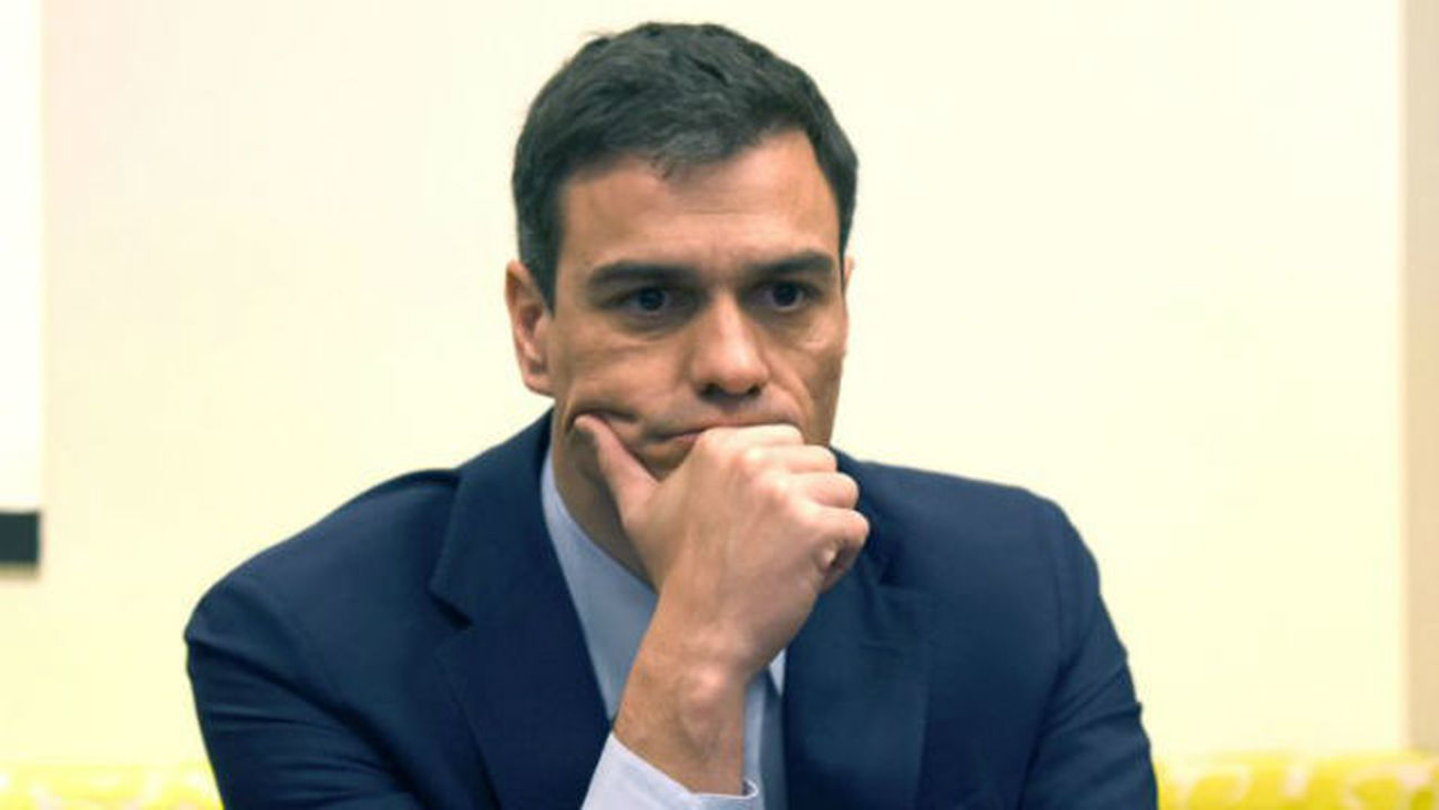 Sánchez afirma en Twitter que "pronto llegará el momento en que la militancia reconstruya el PSOE"