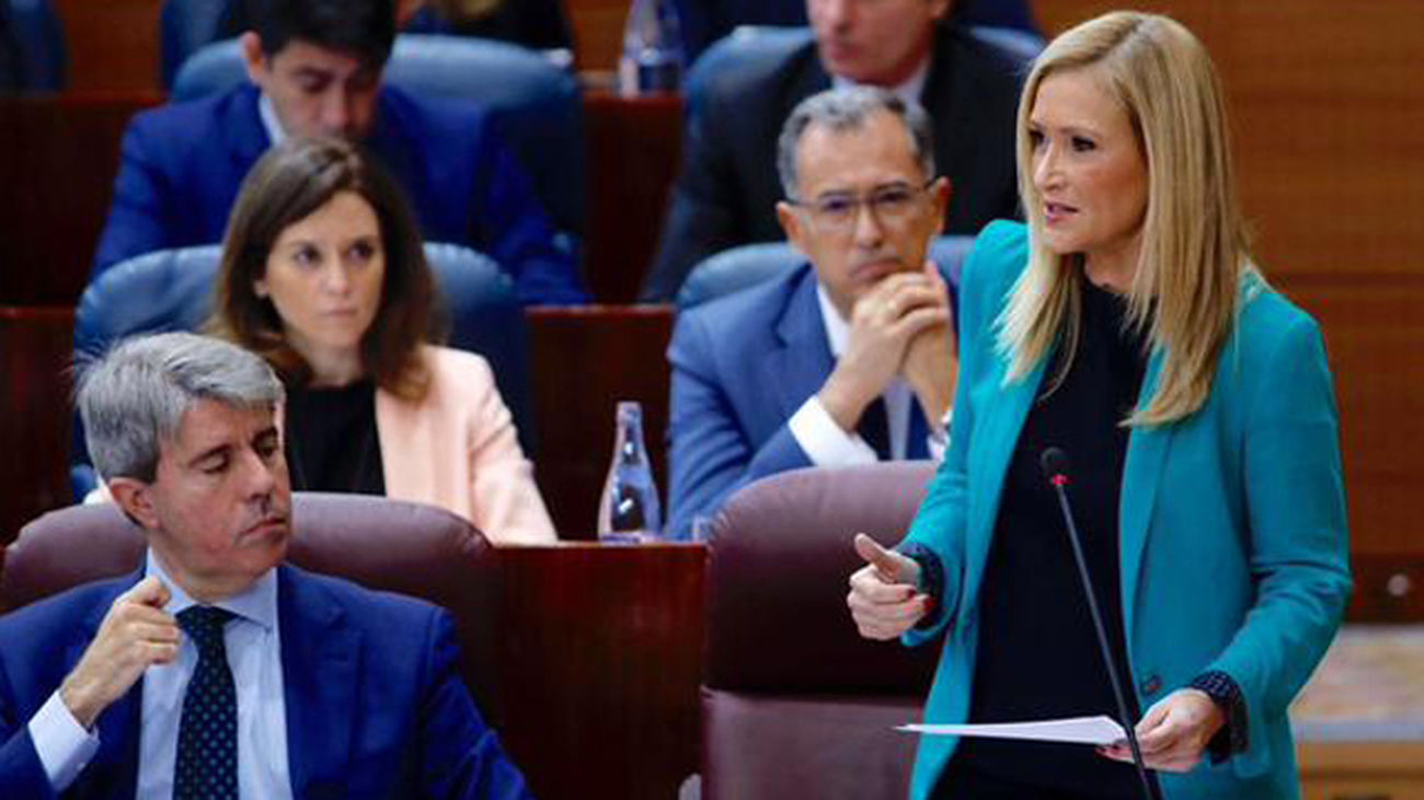 Sesión de control al Gobierno, Cifuentes responde a la oposición