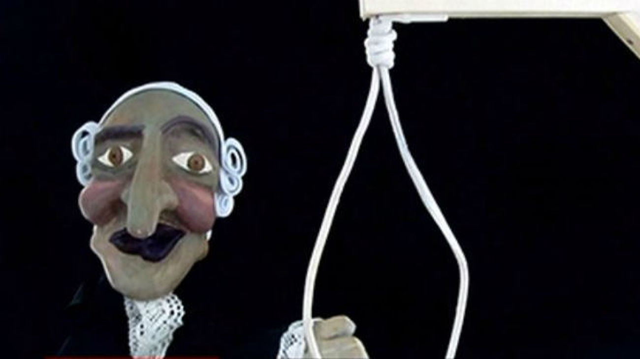 Siguen las reacciones al escándalo por la contratación de dos titiriteros que exhibieron una pancarta de apoyo a ETA y Al Qaeda