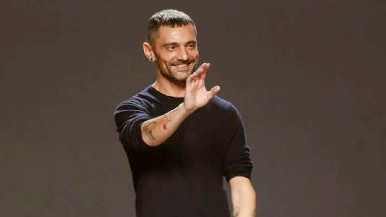 Último adios de sus amigos a David Delfín