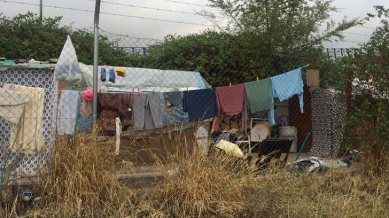 Vecinos de Delicias denuncian la existencia de numerosas chabolas frente al Museo del ferrocarril