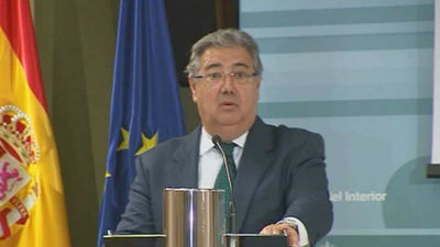 Zoido afirma que no hubo ninguna "injerencia" en la investigación del caso Lezo