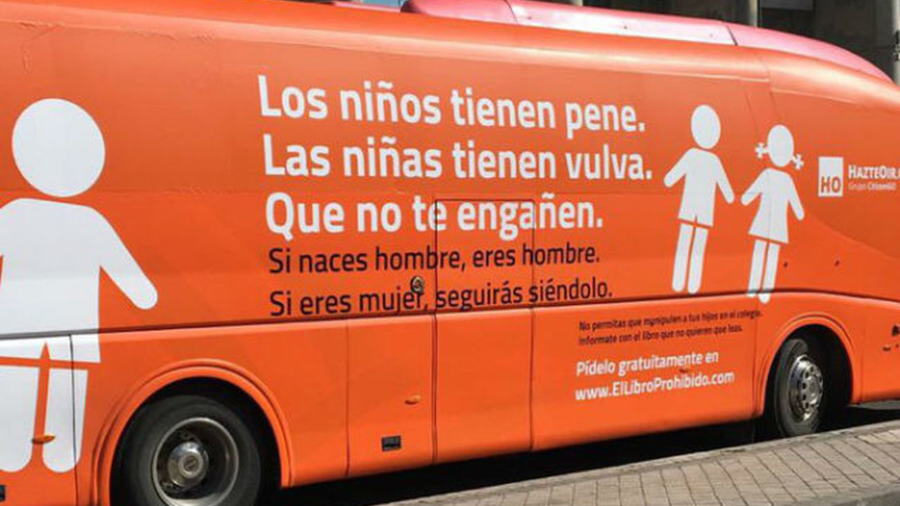 El ayuntamiento de Madrid avisa a Hazte Oír de que actuará con la misma firmeza si saca otro autobús
