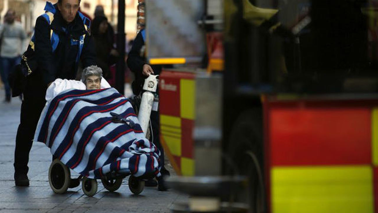 Un fallecido y 40 evacuados tras un incendio en una residencia de ancianos en San Sebastián de los Reyes