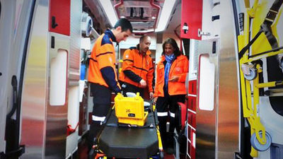 Un herido grave tras una reyerta en Gran Vía entre dos indigentes