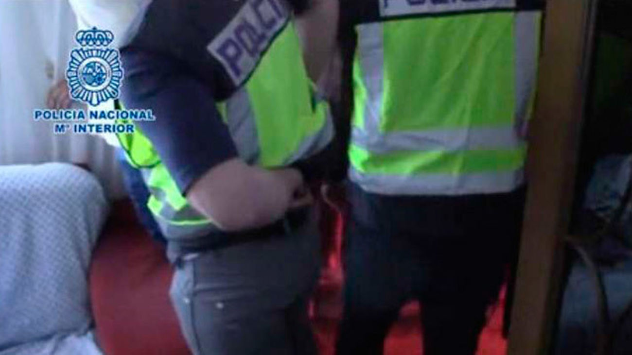 Una mujer intenta matar a su suegra esparciendo lejía y amoniaco en su cuarto