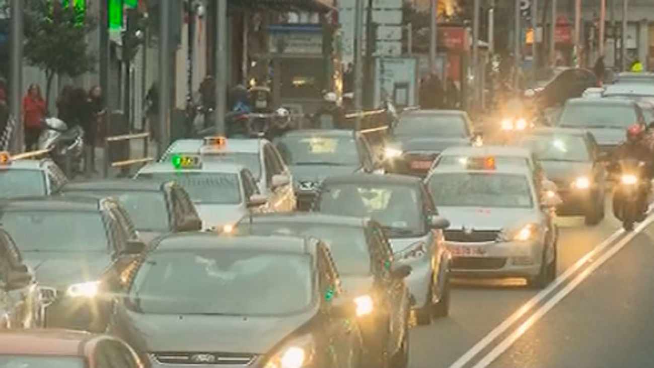 Las matriculaciones de coches suben en noviembre un 13,5% en compración con el 2015