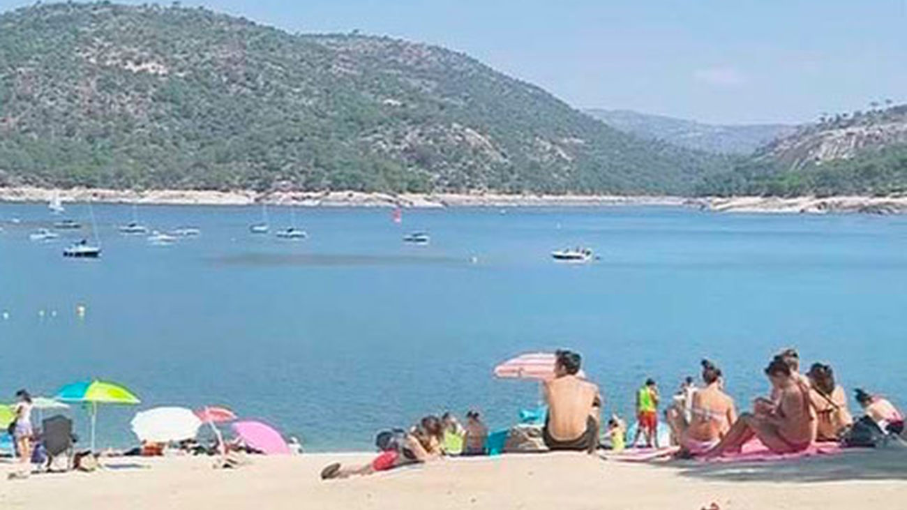 Una nueva normativa para regular el baño en el pantano de San Juan