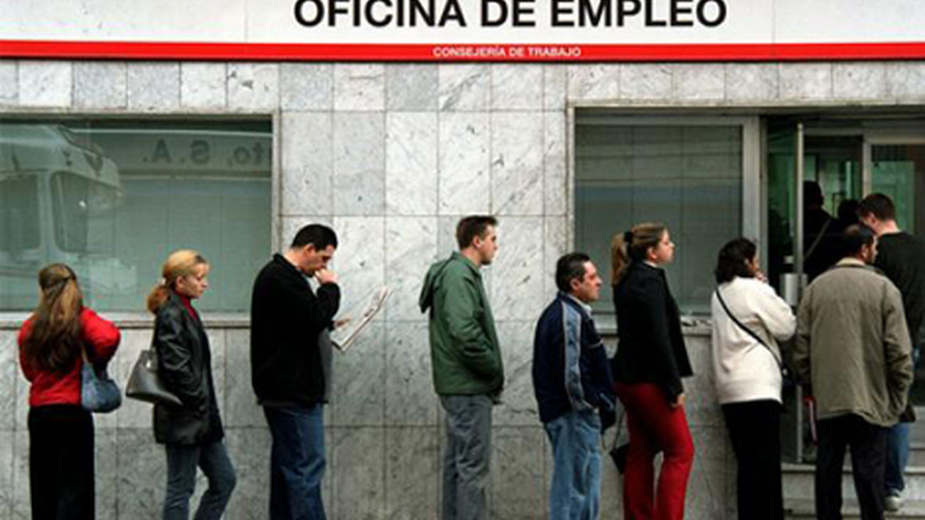 El paro sube en octubre en 44.685 personas pese a la creación récord de 101.000 empleos
