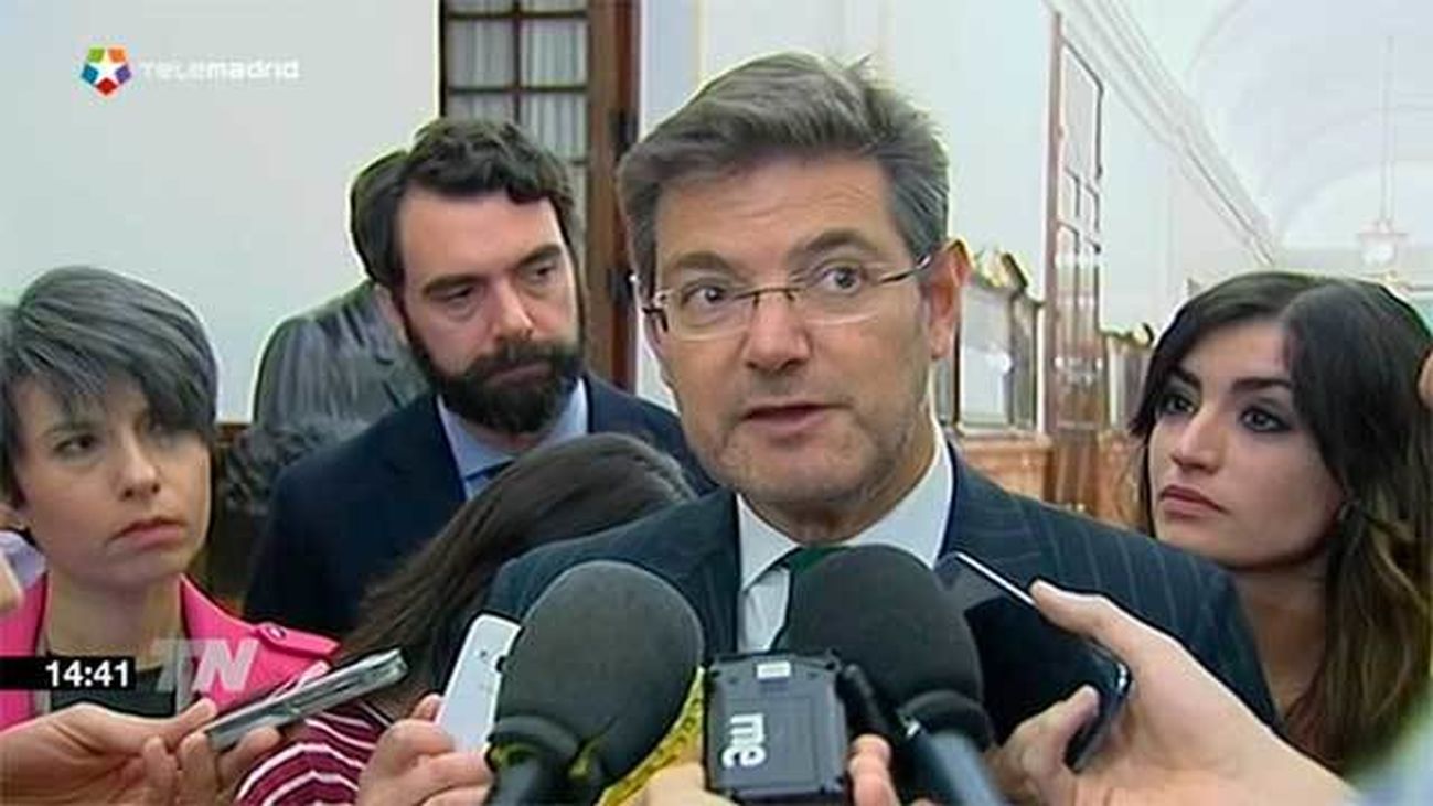 La oposición pide a Catalá que persiga al filtrador y no mate al mensajero