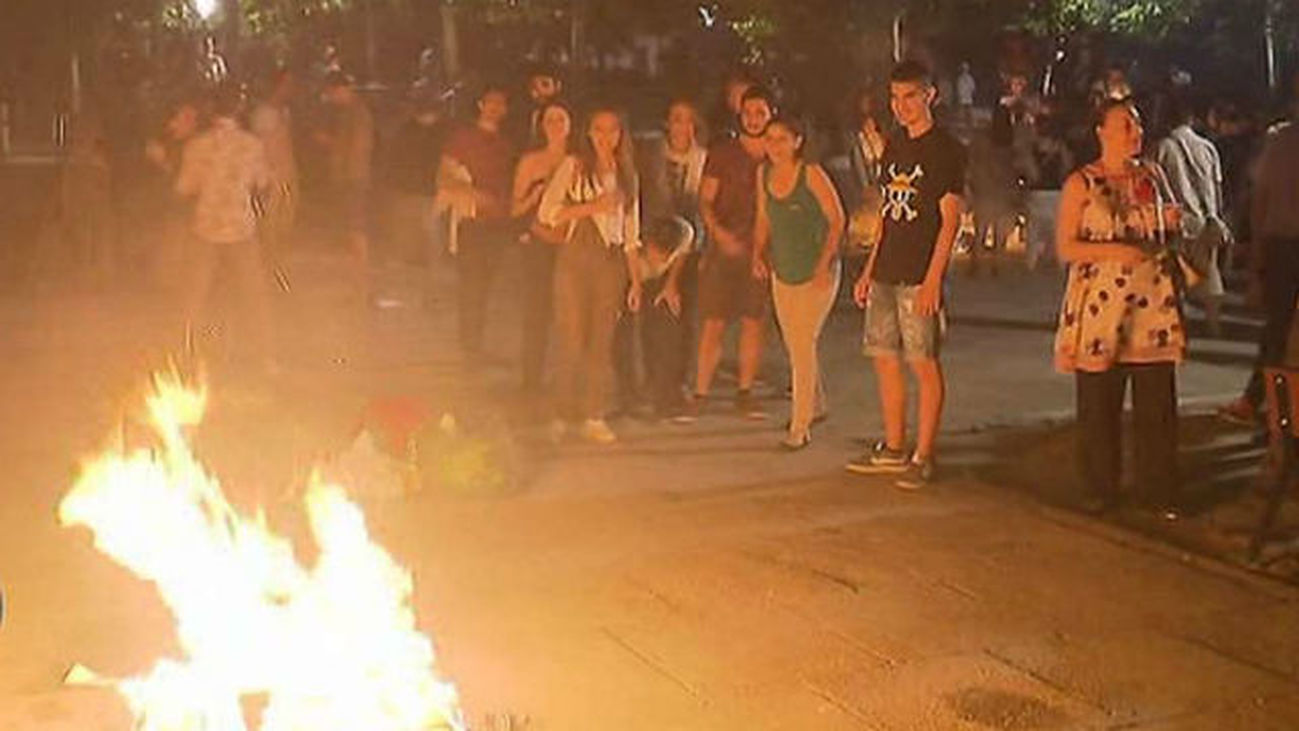 Un herido grave y dos leves por quemaduras en las fiestas de San Juan en Madrid