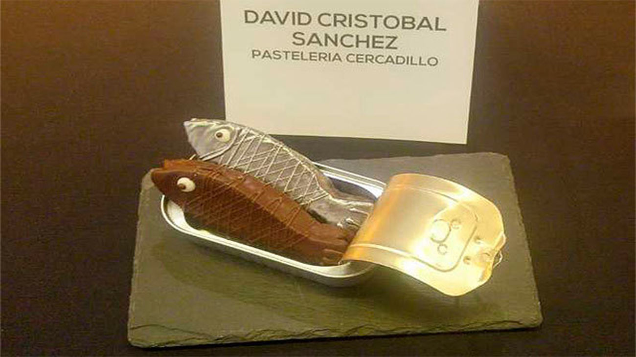 Una sardina de chocolate 'multicultural', primer dulce carnavalesco de Madrid