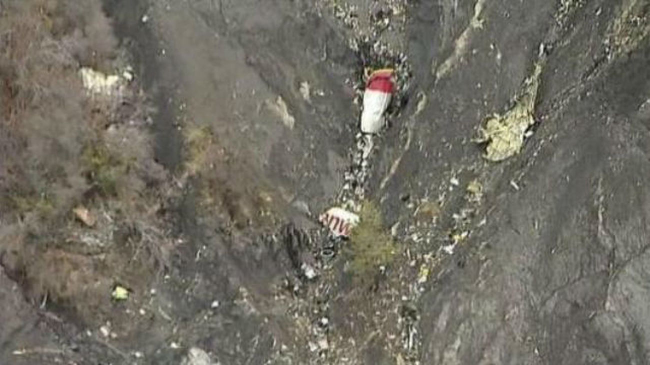 Las tareas de rescate del accidente aéreo de los Alpes pueden tardar una semana