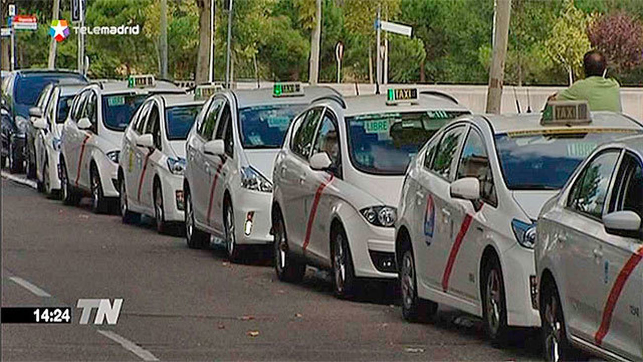 Los taxistas denuncian que se están viendo afectados por las obras de la línea 1 del Metro