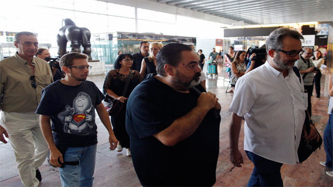 Los trabajadores de Eulen registran la convocatoria de huelga en la Generalitat