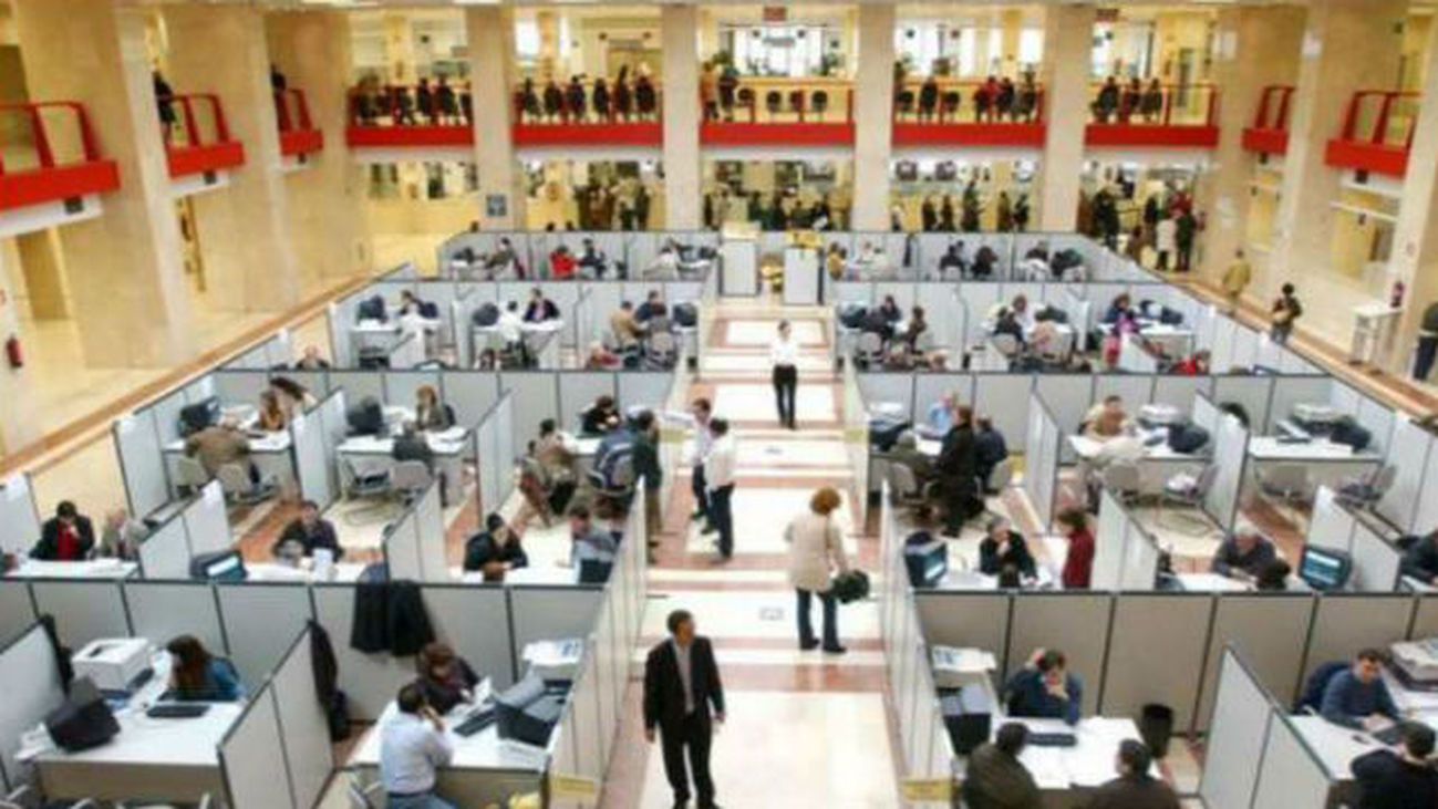 Abiertas las oficinas de Hacienda para realizar de forma presencial la declaración de la Renta 2016